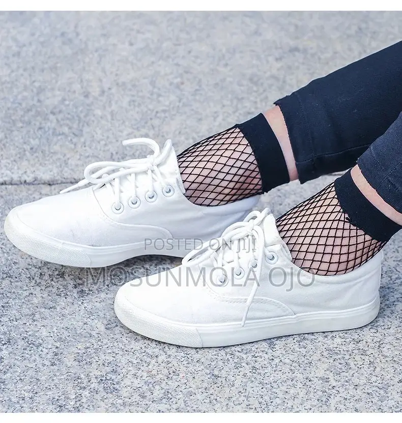 Short Female Breathable Fishnet Socks