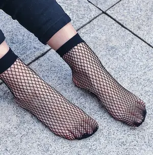 Short Female Breathable Fishnet Socks