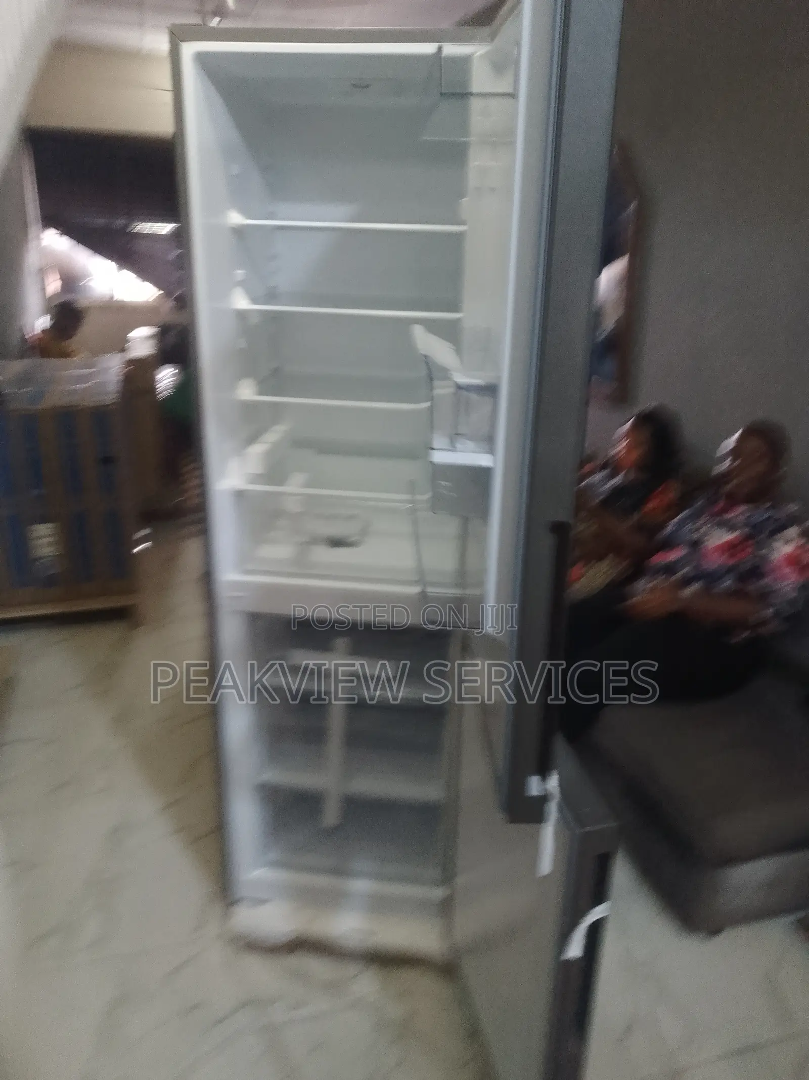 Dependable Hisense 308DR Bottom Freezer Refrigerable