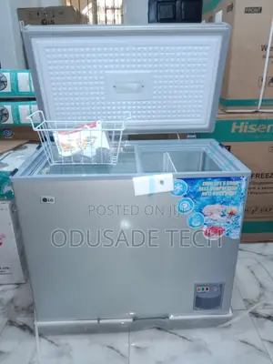 High Standard CLG 320 200l Chest Freezer