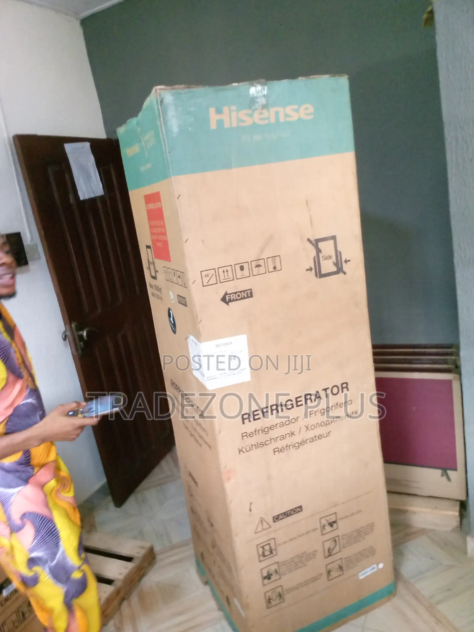 Affordable Hisense 305L Bottom Freezer