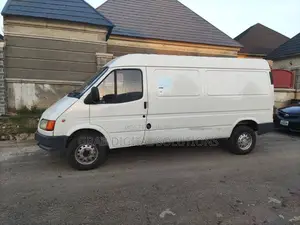 Moving and Relocation Vans Near Me
