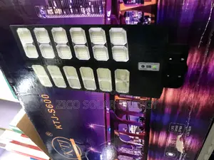 KTJ 24 Eye Street Light