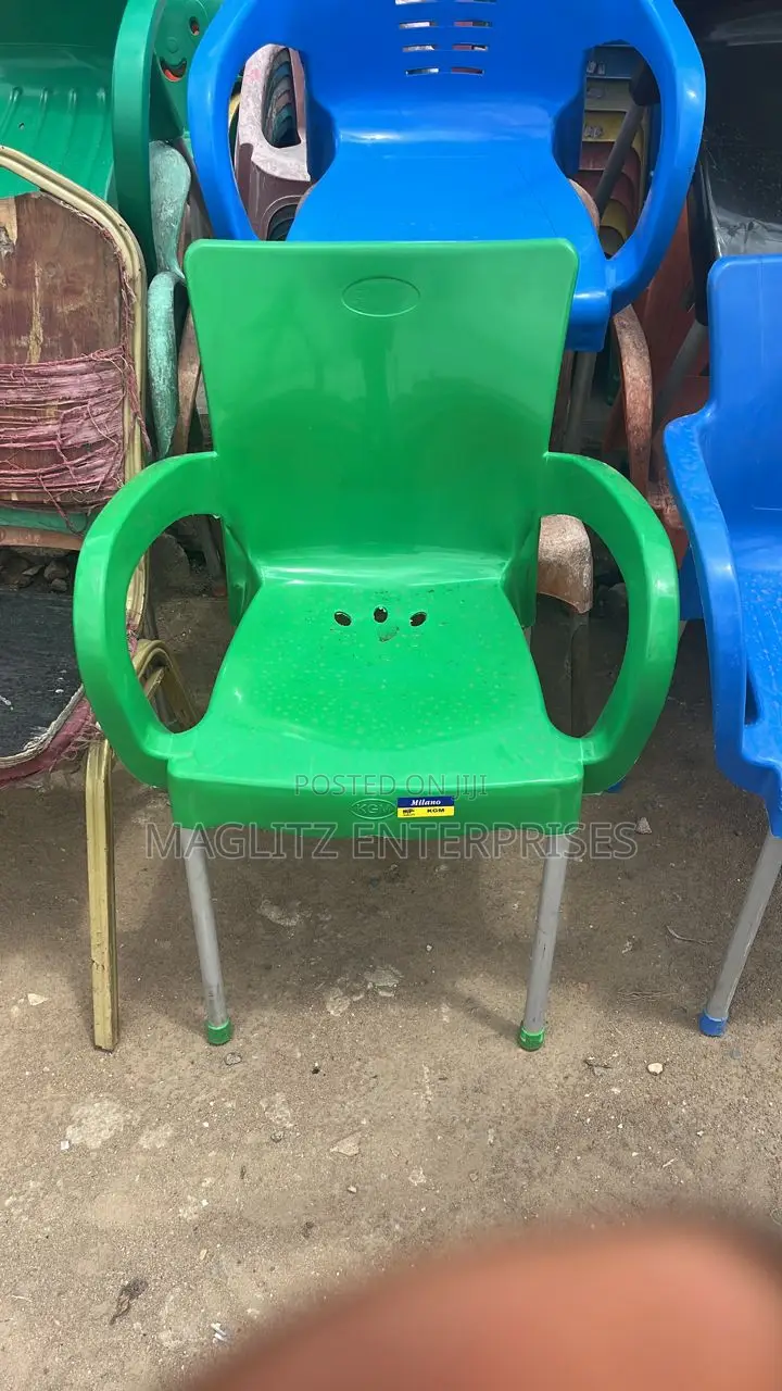 Quality Arm Plastic Chairs