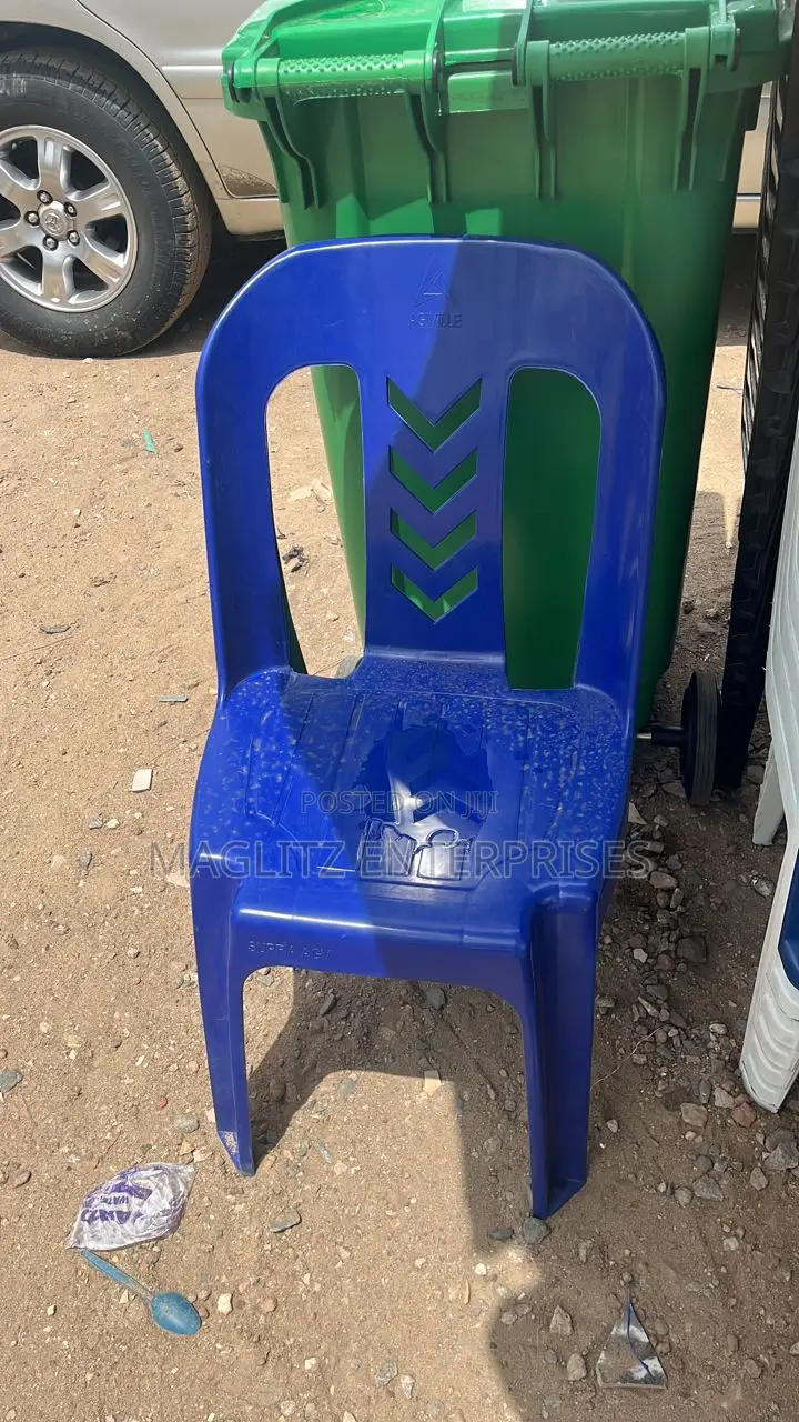 Quality Plastic Chairs