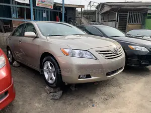 Toyota Camry 2008 Gold