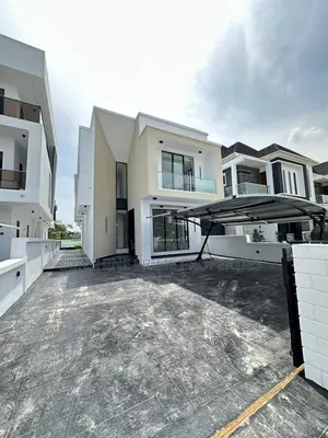 5bdrm Duplex in Lekki County for sale
