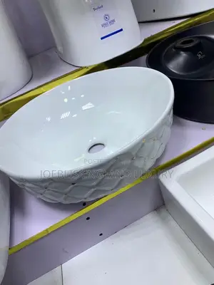 Draft Design White and Gold Spots Basin
