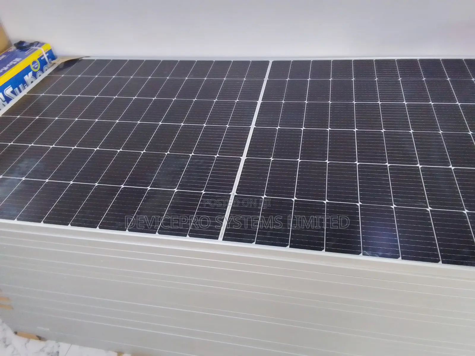 Jinko 555W Solar Panel