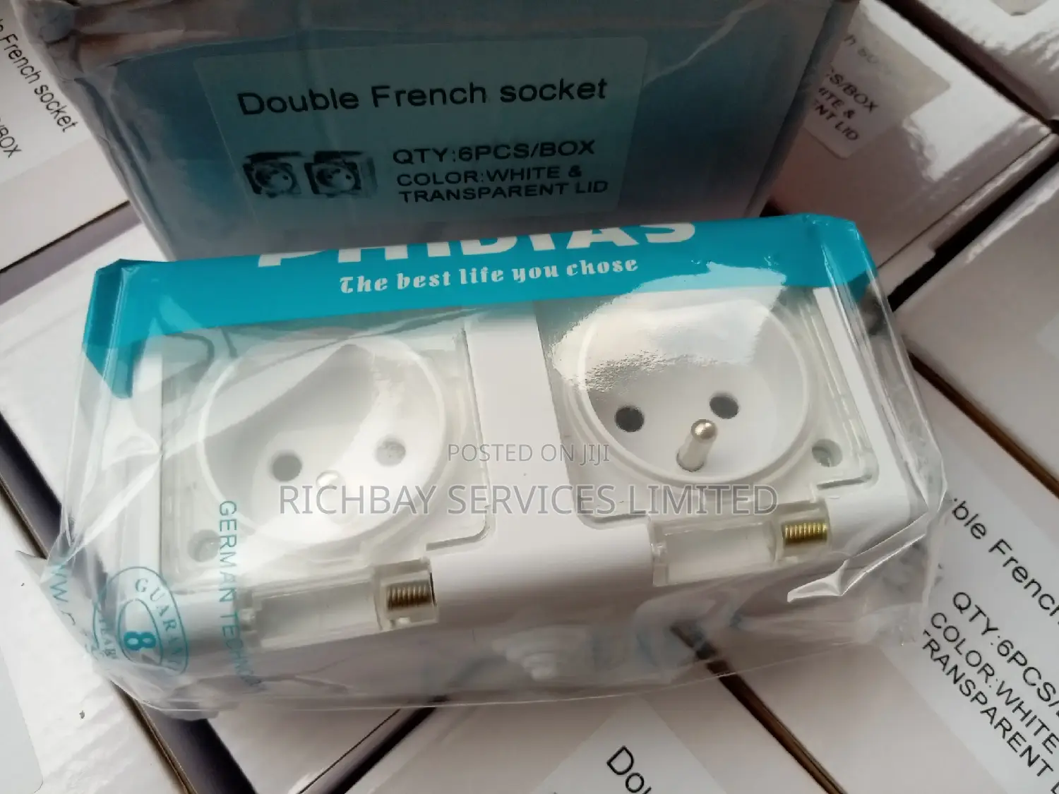 French Type Double Surface Socket 16A 250vac IP54