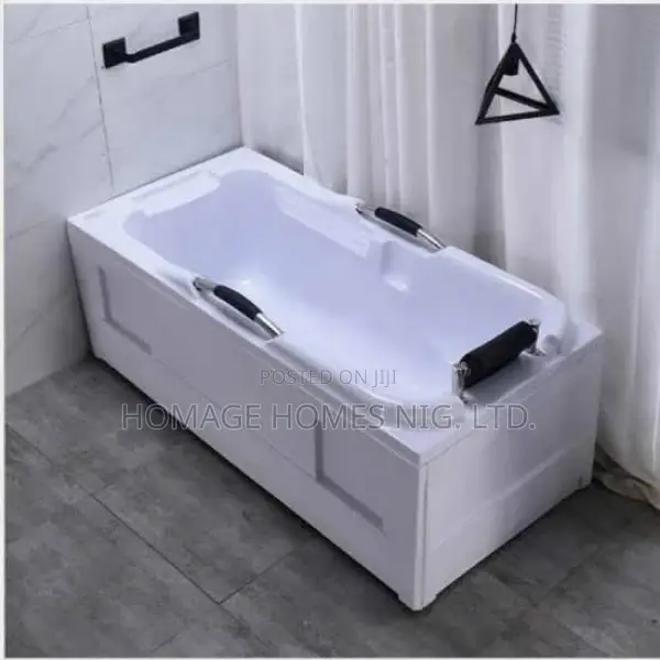 Executive Fibre Panel Bath