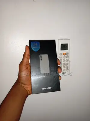 New Samsung Galaxy S24 256 GB Silver