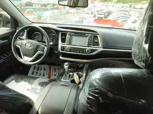 Toyota Highlander 2017 Gray