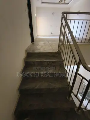 4bdrm Duplex in Chevron, Lekki for rent