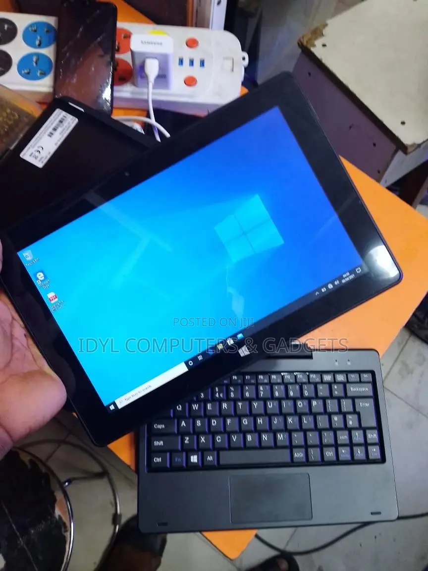 Laptop Toshiba Satellite Pro C650 4GB Intel Celeron SSD 60GB