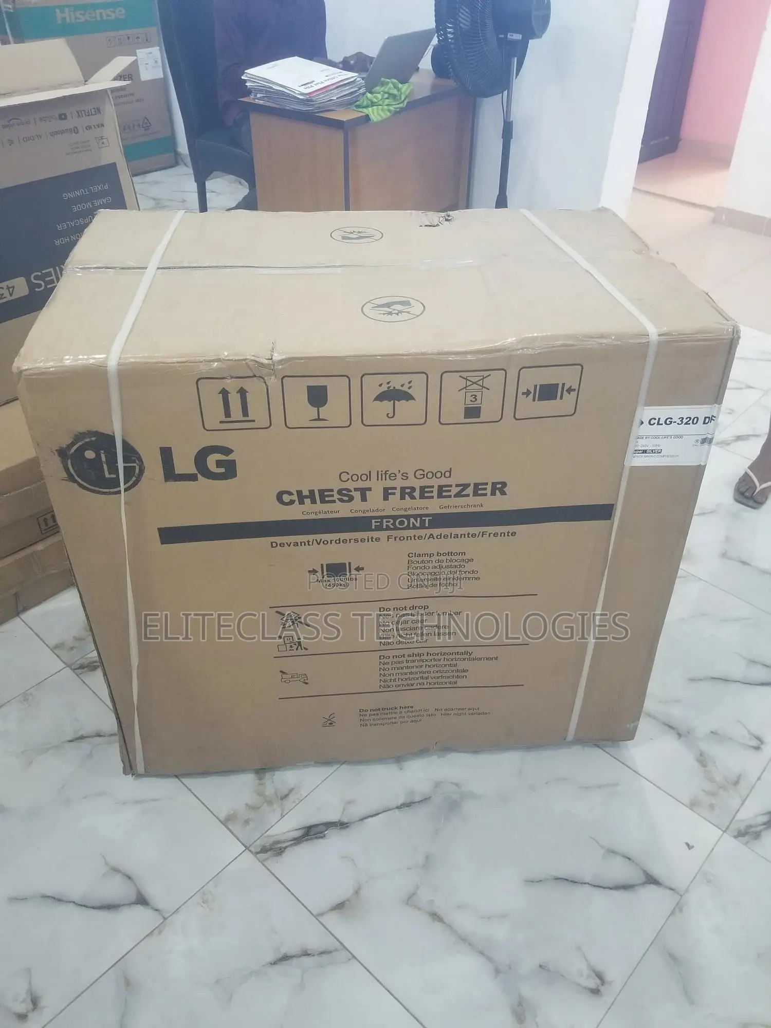 CLG320 Chest Freezer 300L(Top Selling)