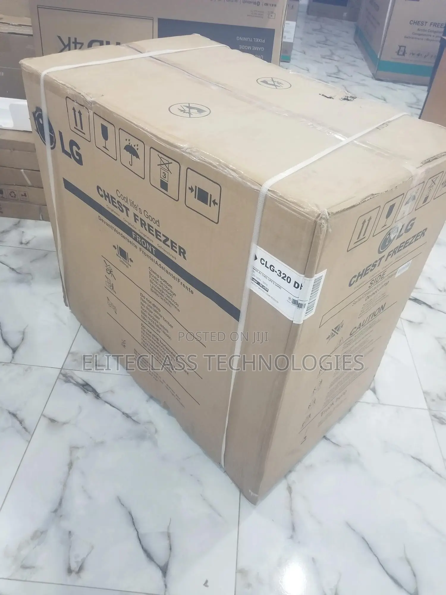 300L Chest Freezer Clg320 (Fast Selling).