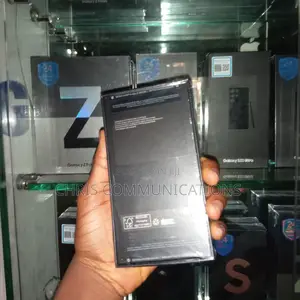 New Samsung Galaxy S24 256 GB Silver