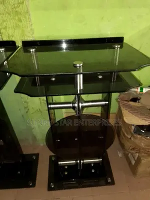 High Quality Thick Glass Pulpit