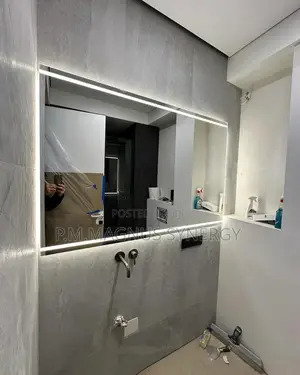 England Standard 70 by 100cm Mirror.