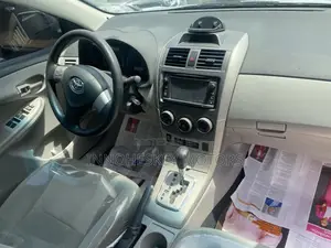 Toyota Corolla 2013 Silver