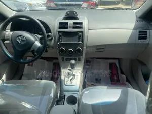 Toyota Corolla 2013 Silver