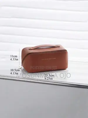 Portable Travel / Makeup Organizer Cosmetic Bag