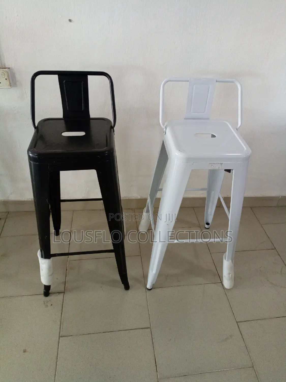 Your Quality Metal Bar Chair and Table