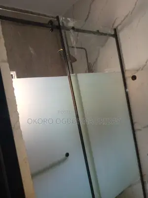 London Design Shower Cubicle