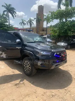 We Rent Hilux (Black)