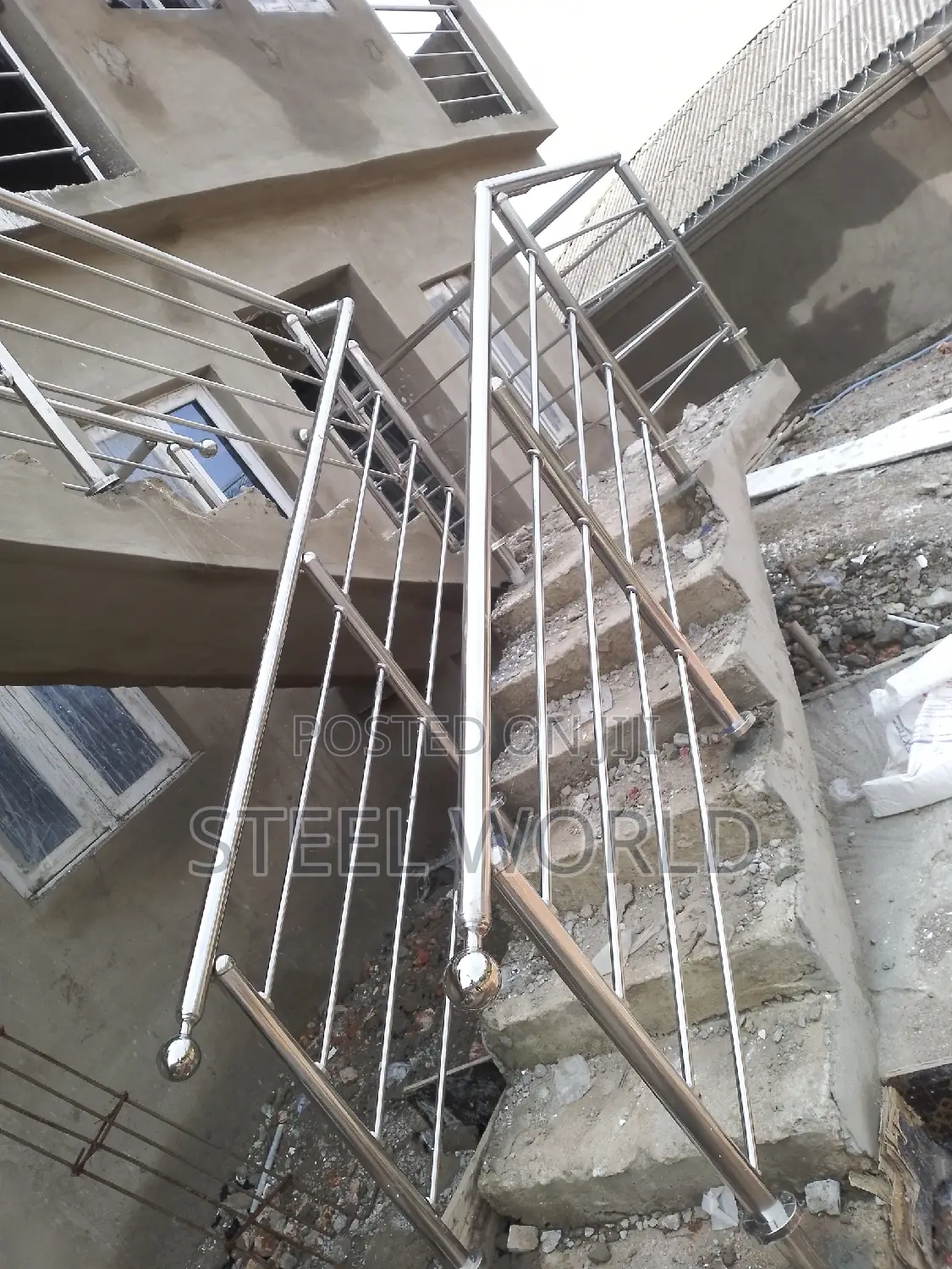 Parallel Handrails Lining