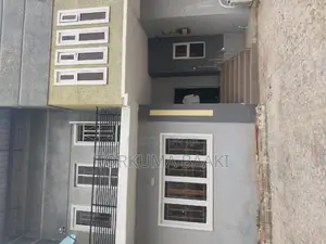 Photo - 4bdrm Townhouse / Terrace in Brookshore Estate, Gwarinpa for rent