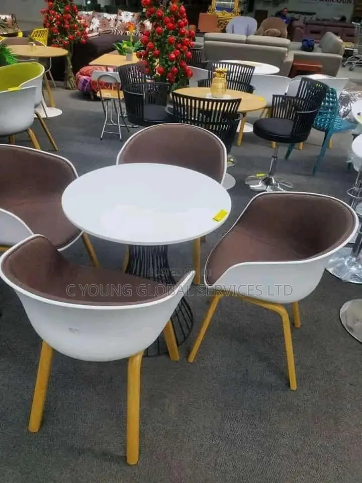 High Quality Dining Table by 4 Chairs