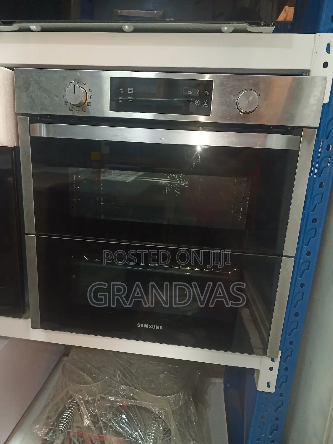 Samsung Built in Oven 60cm