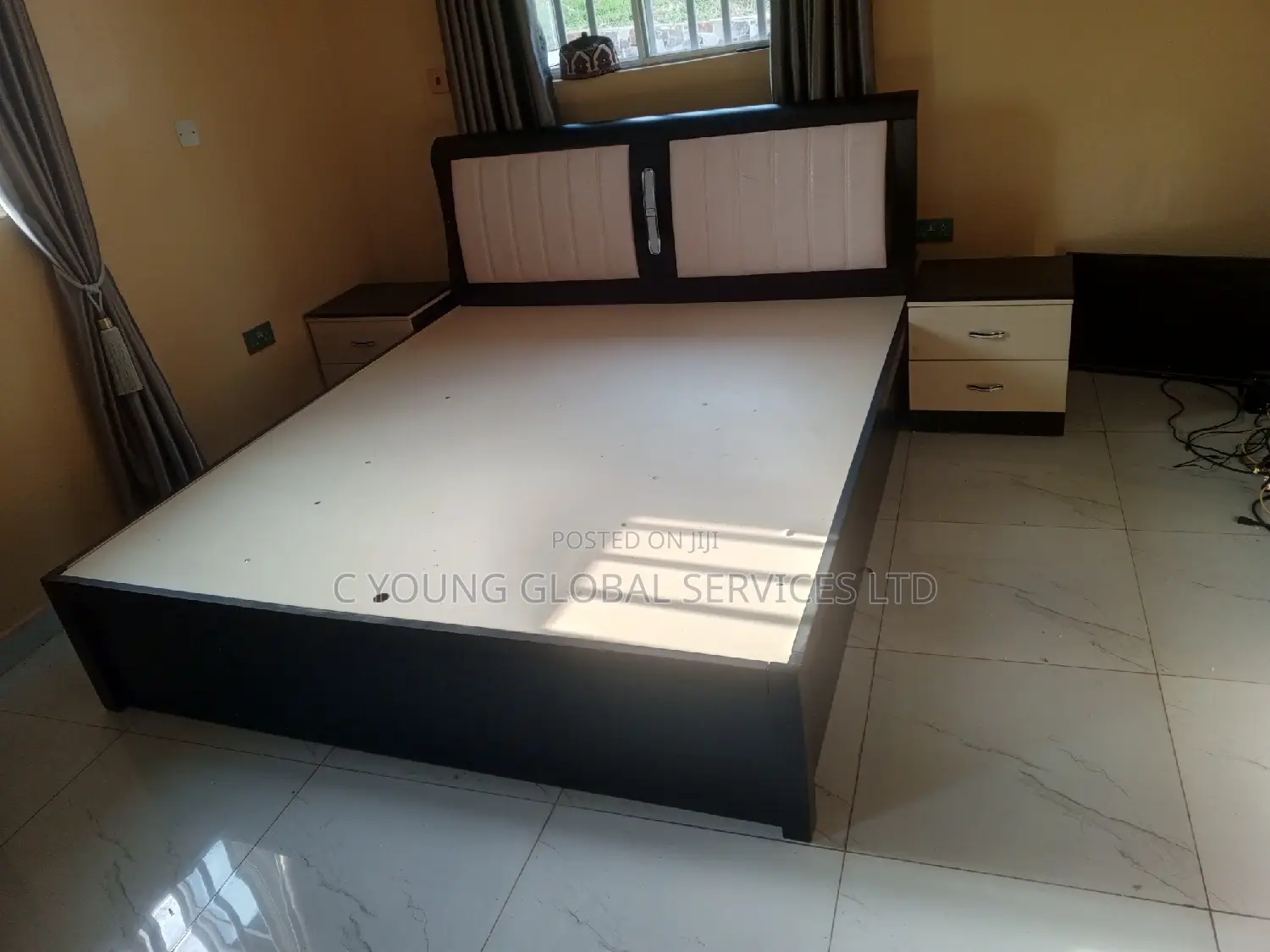 High Quality Bed  With Wardrobe