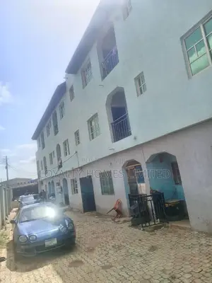 3bdrm Block of Flats in Ipaja for sale