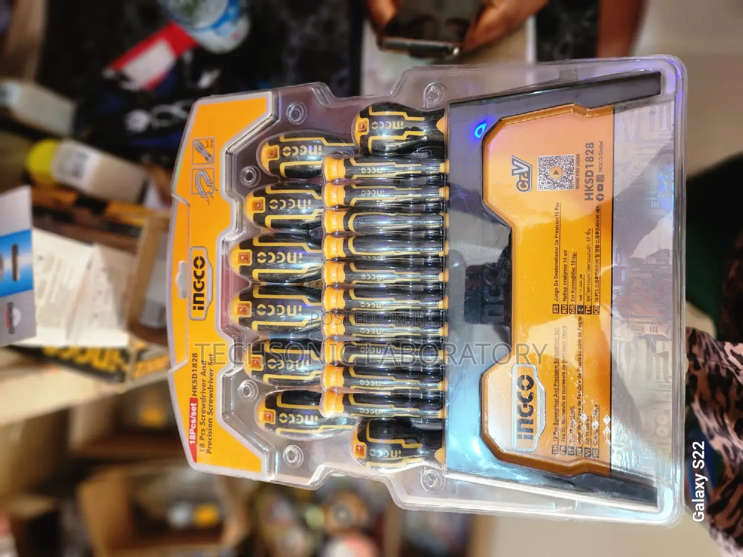 18 PCS Screw Driver and Precision Screw Driver Set HKSD1828