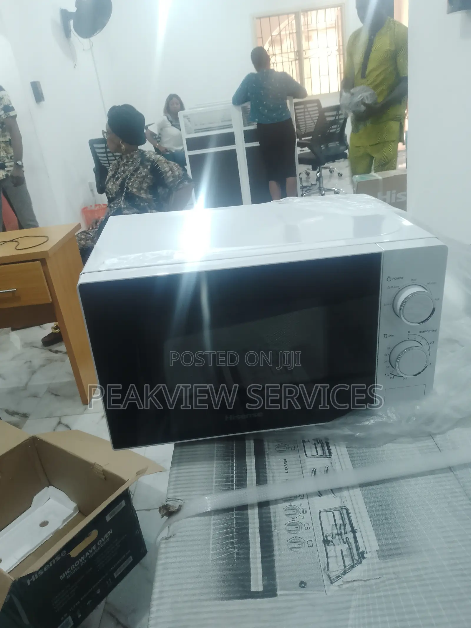 20litres Hisense Microwave Oven in White