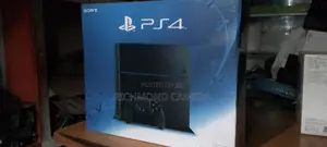 Sony Play Station 4,