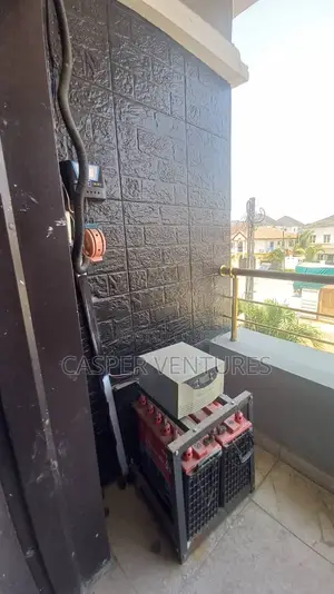 4bdrm Duplex in Chevron for rent