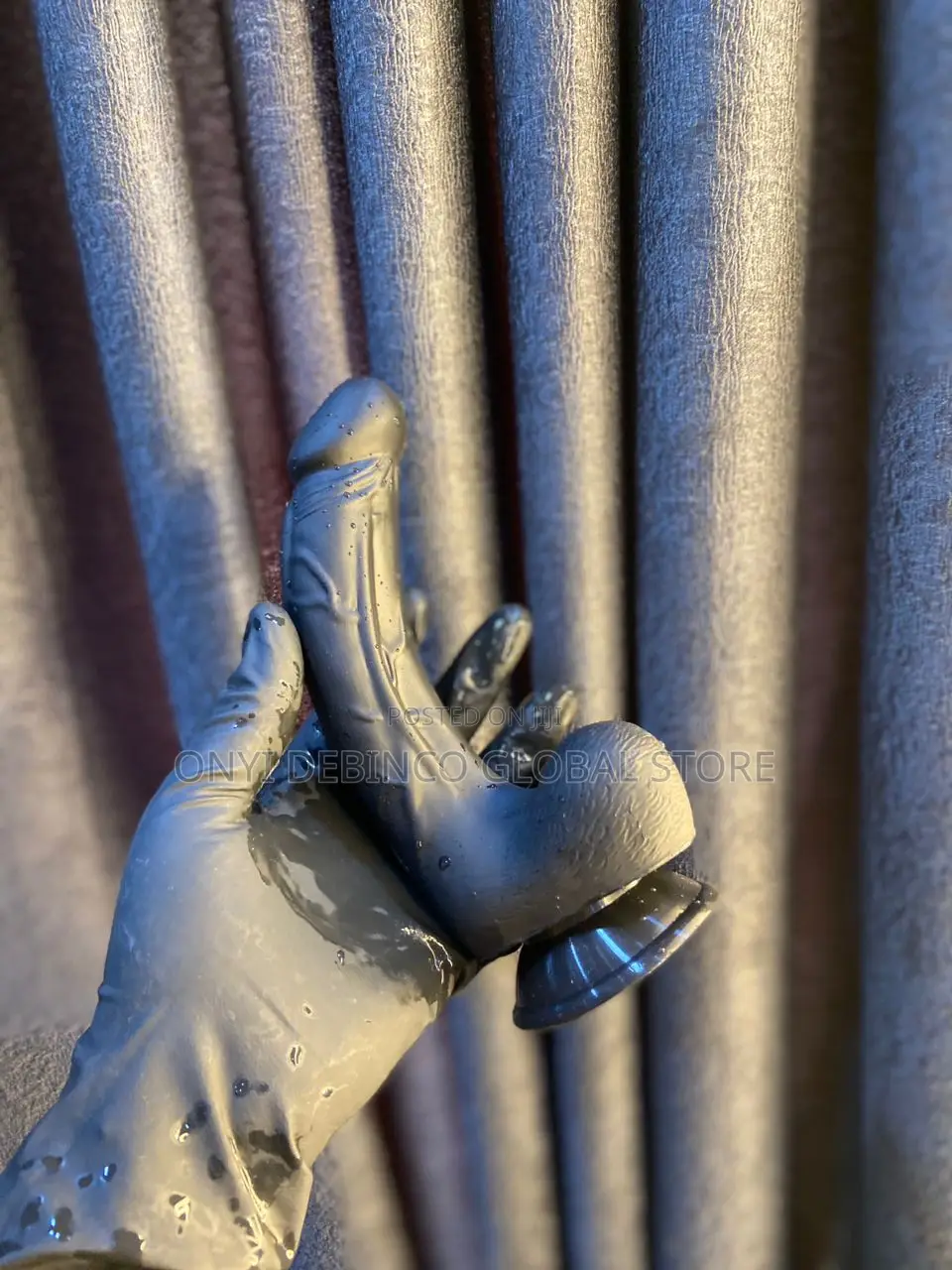Curved Dildo With Balls