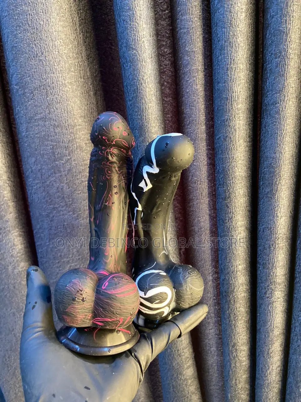 Curved Dildo With Balls