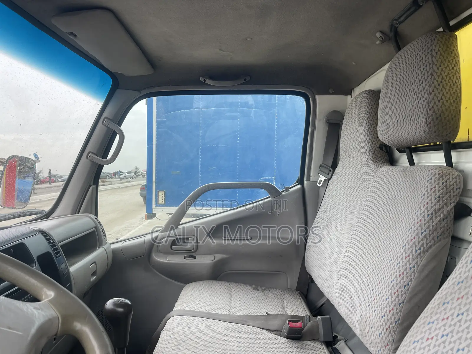 Toyota Regius 2006