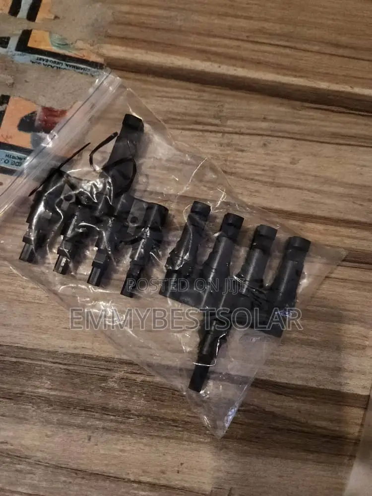 4 Line Wire Solar Panel Connector