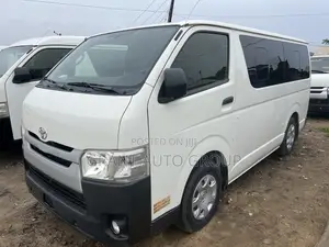 Toyota HiAce 2014