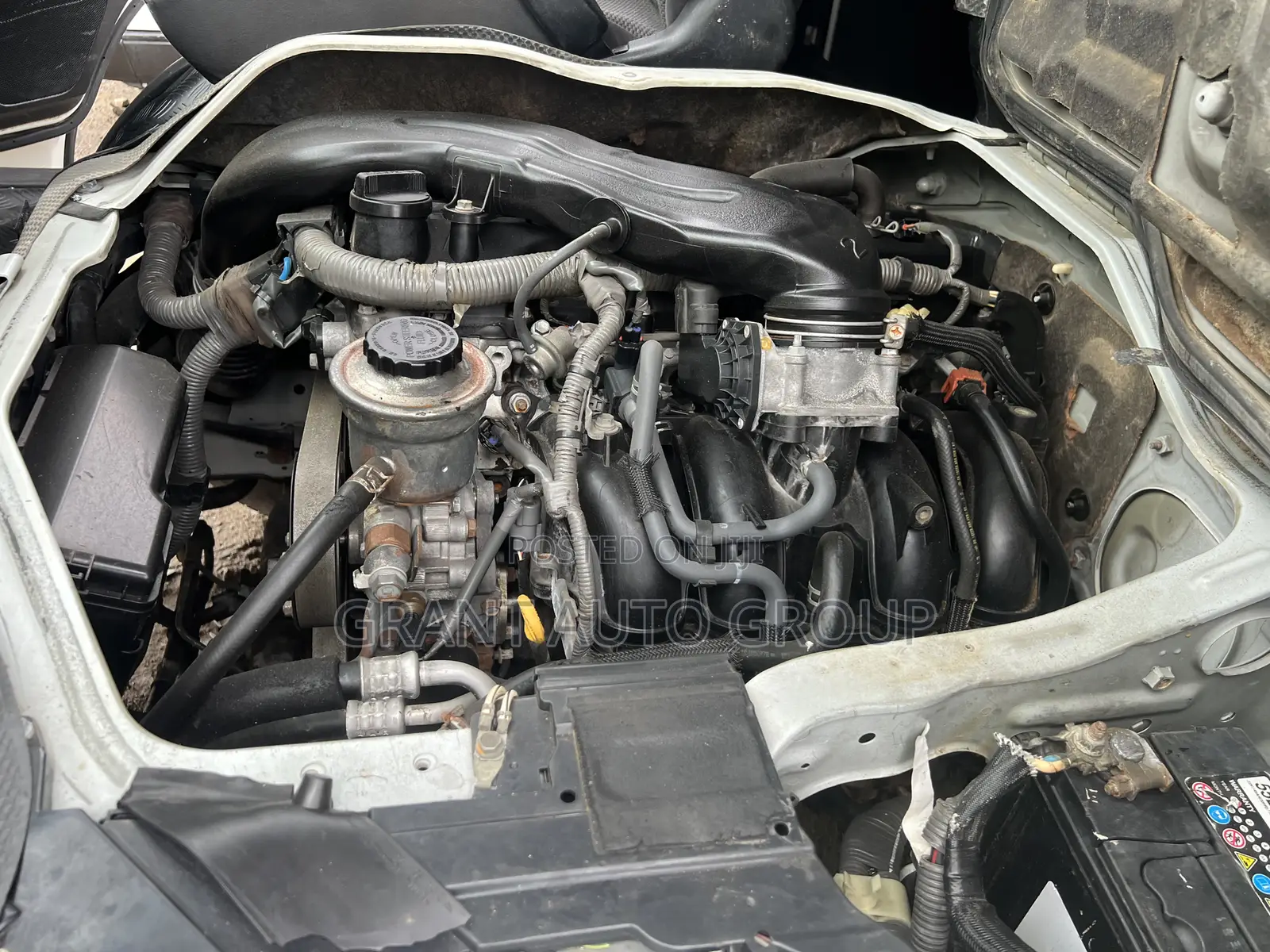 Toyota HiAce 2014