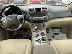 Toyota Highlander 2009 Red