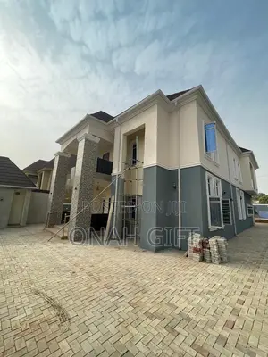 6 Bedroom Duplex for Sale
