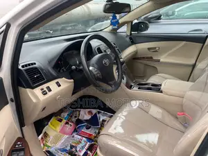 Toyota Venza V6 AWD 2011 White