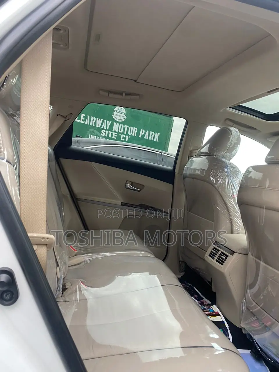 Toyota Venza V6 AWD 2011 White